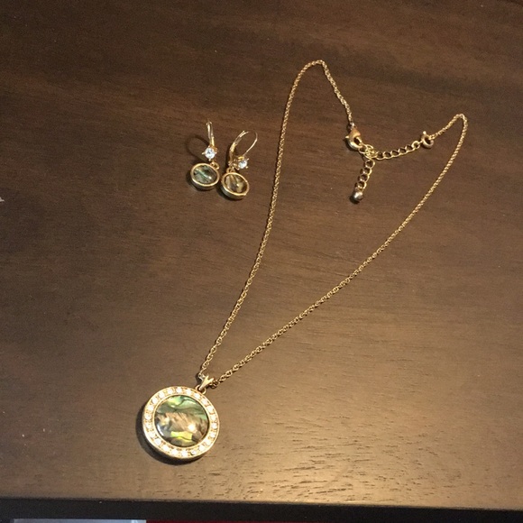 Vintage necklace and earring set. Has mark N R - Picture 1 of 4